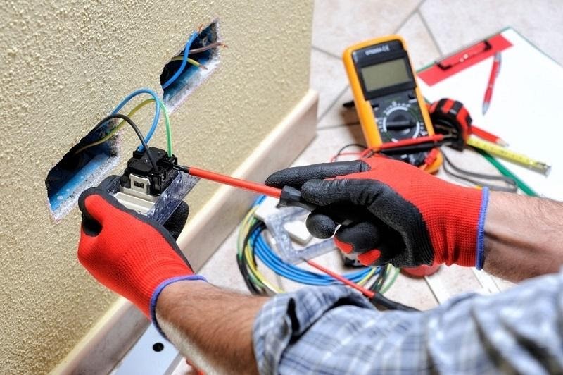 Comprehensive Electrician Services: Ensuring Safety and Reliability in Your Home